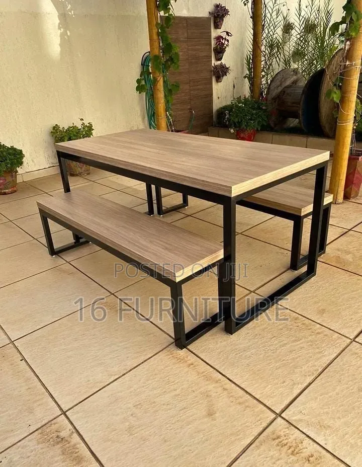 Cafe Tables