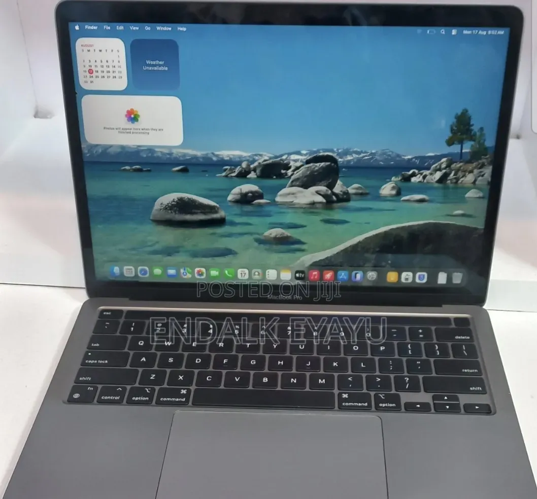 New Laptop Apple MacBook Pro 2020 M1 8GB Apple M1 Pro SSD 256GB
