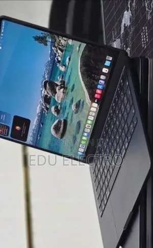 New Laptop Apple MacBook Air 2024 M3 16GB Apple M4 SSD 256GB