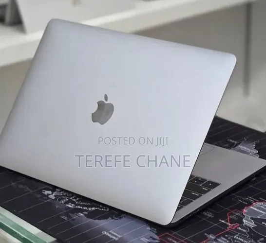 New Laptop Apple MacBook Pro 2021 M1 8GB Apple M1 Pro SSD 256GB
