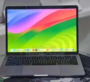 New Laptop Apple MacBook Pro 2021 M1 8GB Apple M1 Pro SSD 256GB