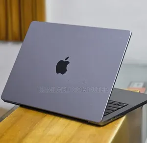 New Laptop Apple MacBook Pro 2021 M1 32GB Apple M1 Pro SSD 512GB