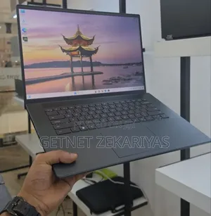 New Laptop Dell Inspiron 15 16GB Intel Core i5 SSD 512GB