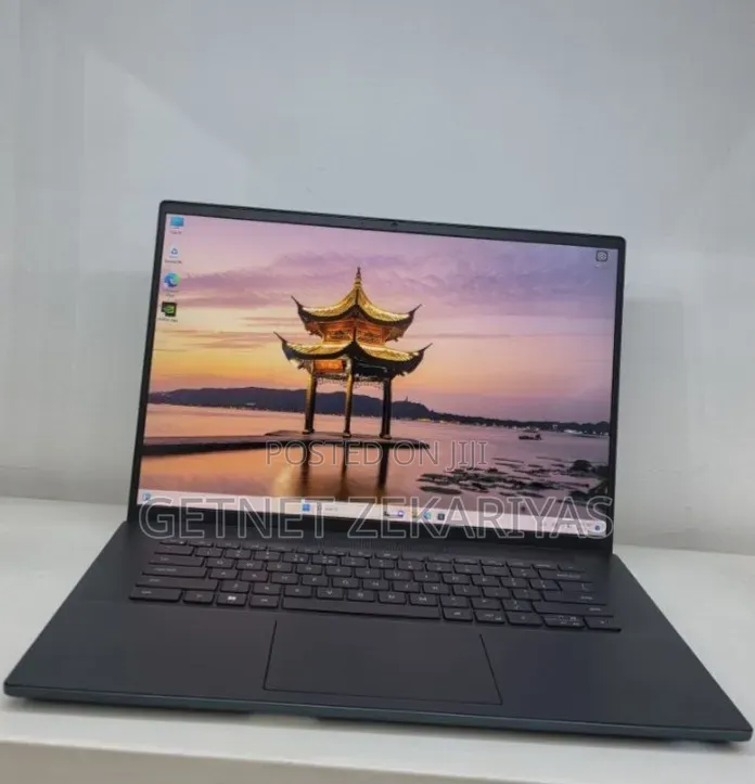 New Laptop Dell Inspiron 15 16GB Intel Core i7 SSD 512GB