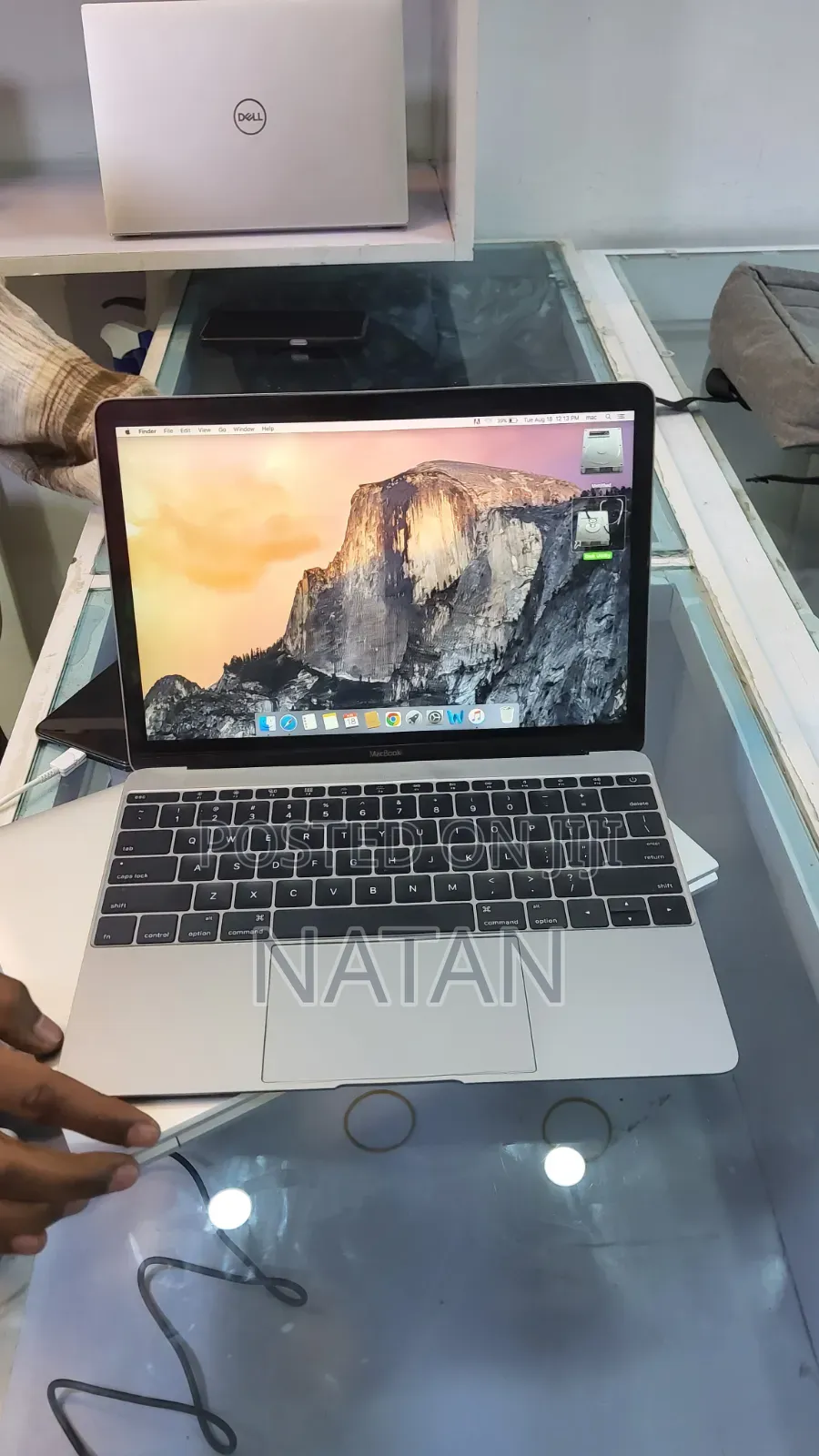 New Laptop Apple MacBook 2015 8GB Intel Core M SSD 256GB