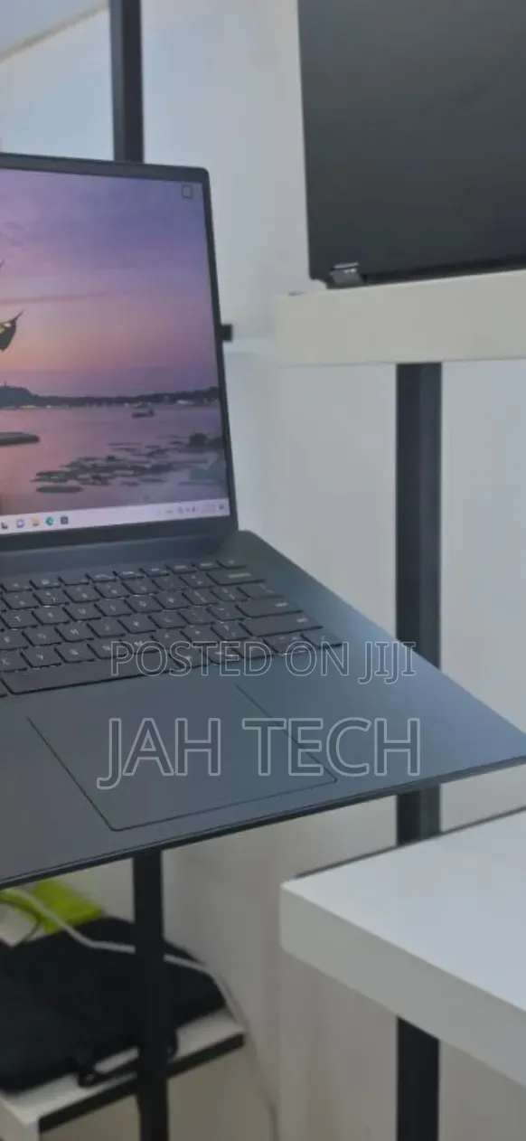 New Laptop Dell Inspiron 15 16GB Intel Core i7 SSD 512GB