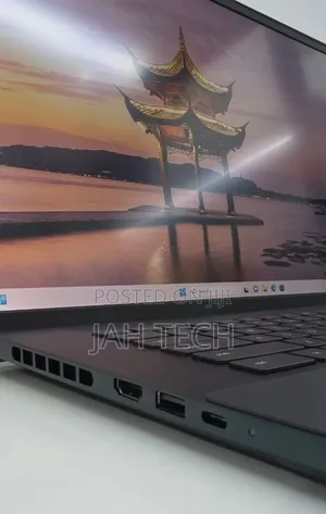 New Laptop Dell Inspiron 15 16GB Intel Core i7 SSD 512GB