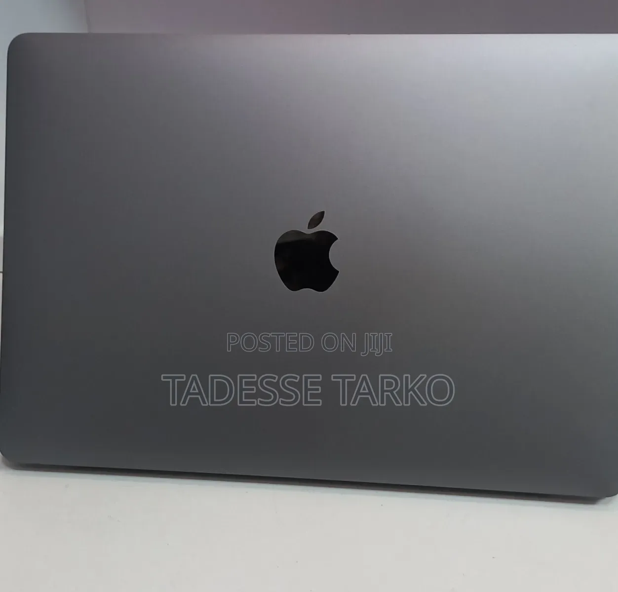 New Laptop Apple MacBook Pro 2021 M1 16GB Apple M1 Pro SSD 256GB
