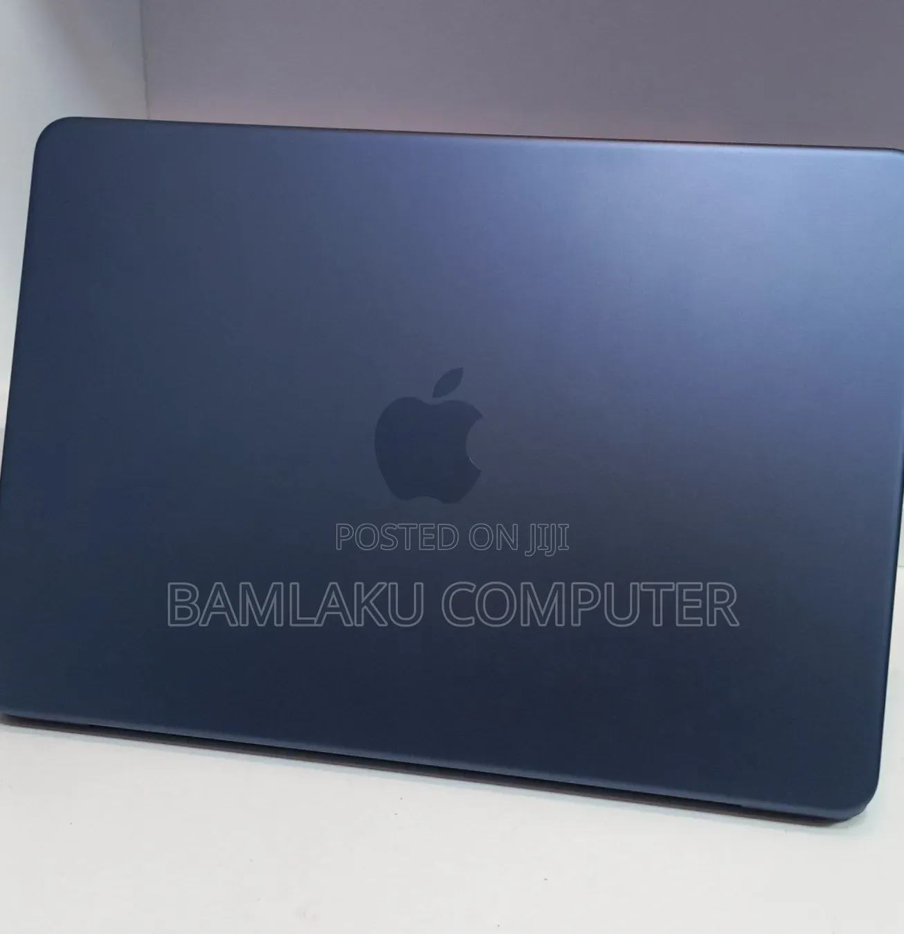 New Laptop Apple MacBook Neo 2026 8GB Apple M1 SSD 256GB