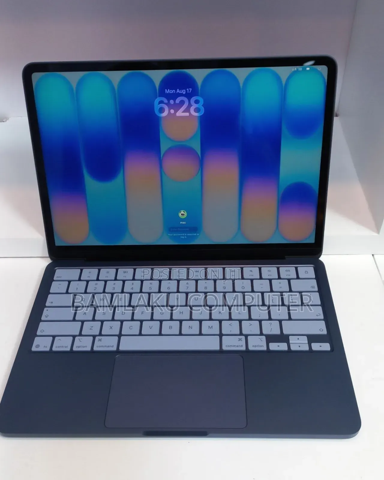 New Laptop Apple MacBook Neo 2026 8GB Apple M1 SSD 256GB