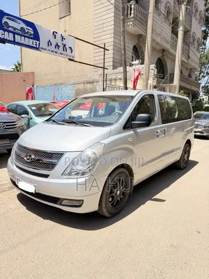Hyundai H200 2008 Silver
