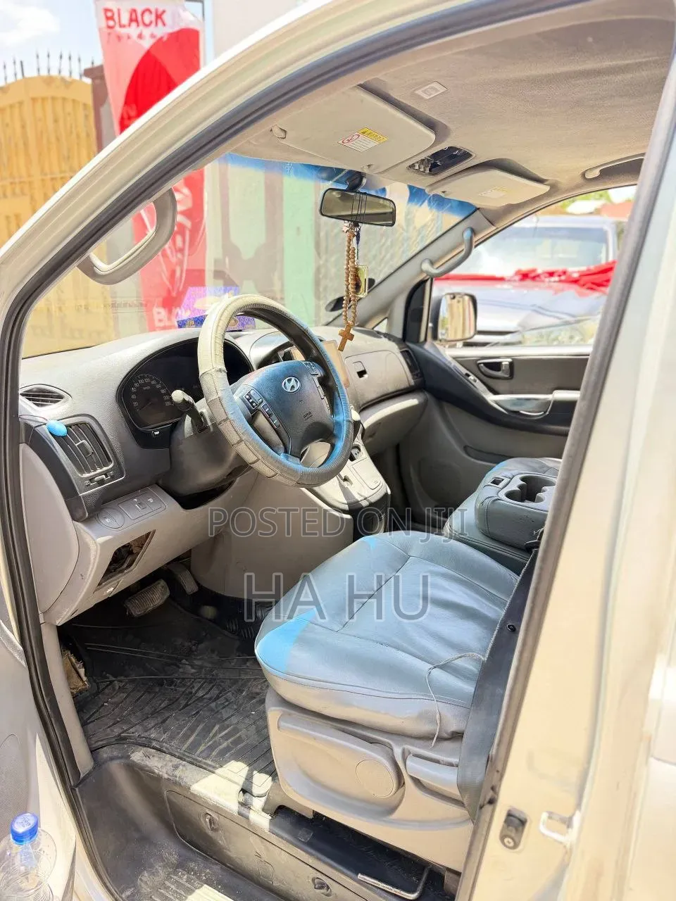 Hyundai H200 2008 Silver