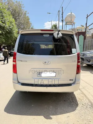 Hyundai H200 2008 Silver