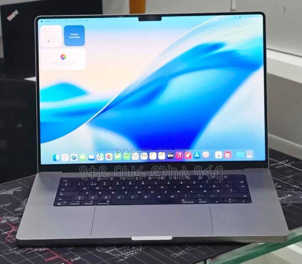 New Laptop Apple MacBook Pro 2021 M1 32GB Intel Core i9 SSD 512GB