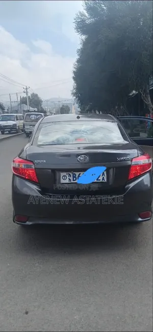 Toyota Yaris 2015 Matt Black