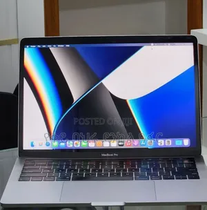New Laptop Apple MacBook Pro 2019 16GB Intel Core i7 SSD 512GB