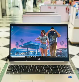 New Laptop HP 8GB Intel Core i7 SSD 512GB