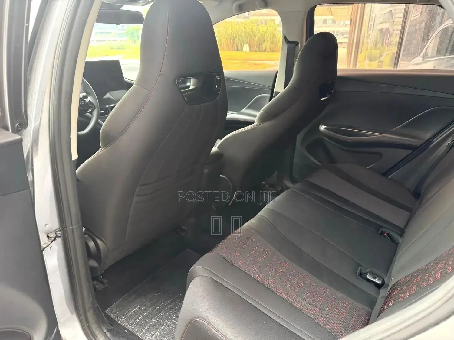 BYD E2 43 kWh 94 hp FWD 2024 Gray
