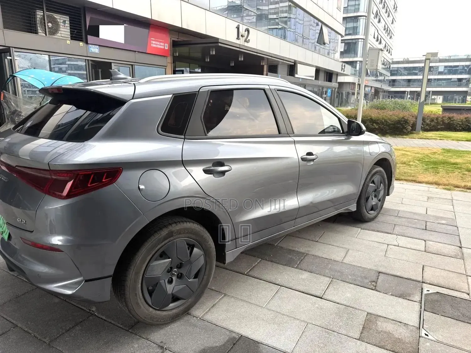 BYD E2 43 kWh 94 hp FWD 2024 Gray