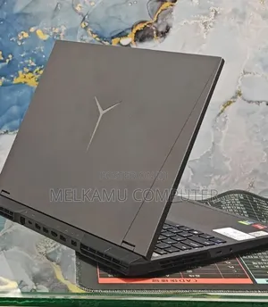 New Laptop Lenovo Legion 7 16GB AMD Ryzen 7 SSD 512GB