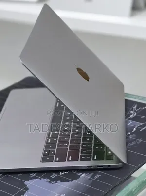 New Laptop Apple MacBook Pro 2020 M1 16GB Apple M1 Pro SSD 512GB
