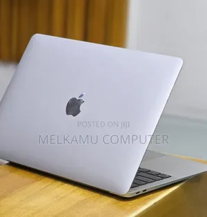 New Laptop Apple MacBook Air 2020 M1 8GB Apple M1 SSD 256GB