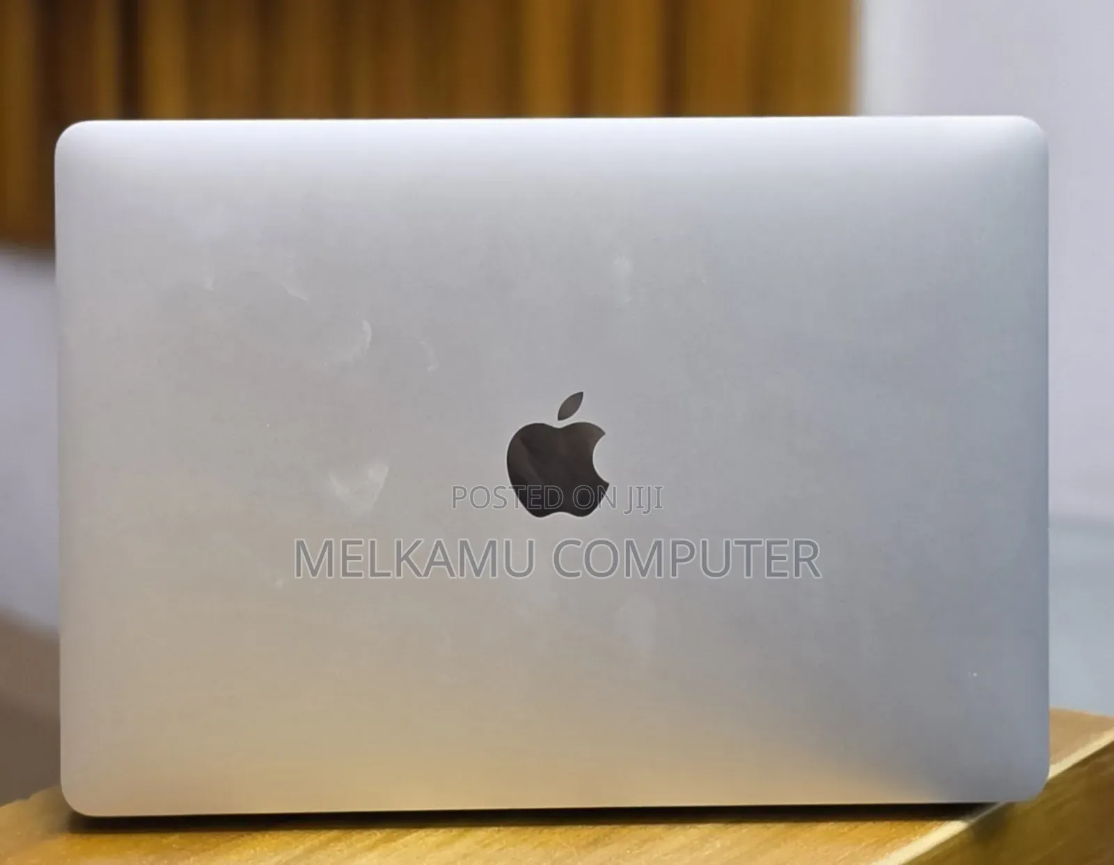 New Laptop Apple MacBook Air 2020 M1 8GB Apple M1 SSD 256GB
