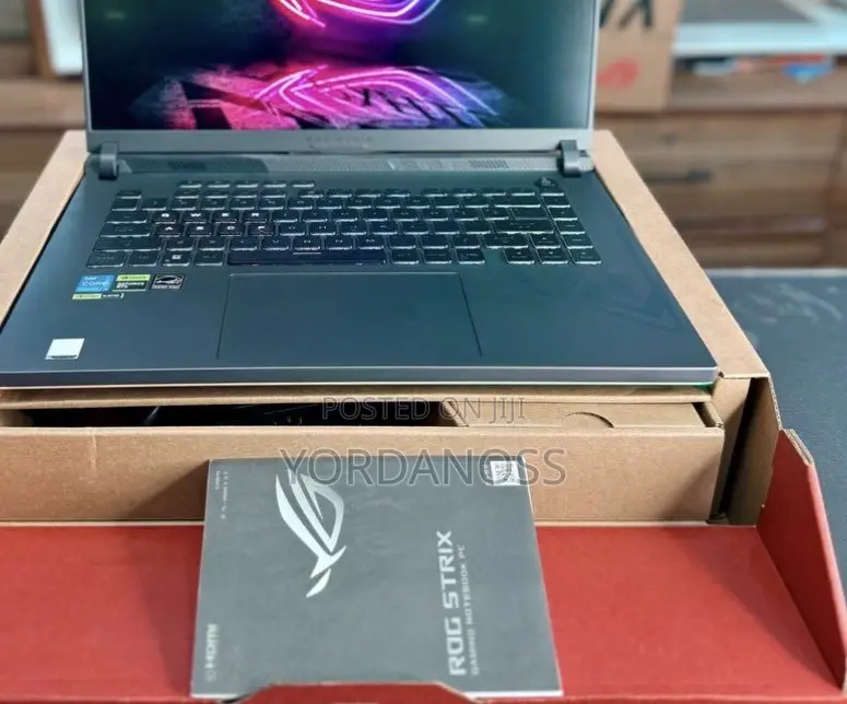 New Laptop Asus ROG Strix G16 G614 16GB Intel Core i7 SSD 1T
