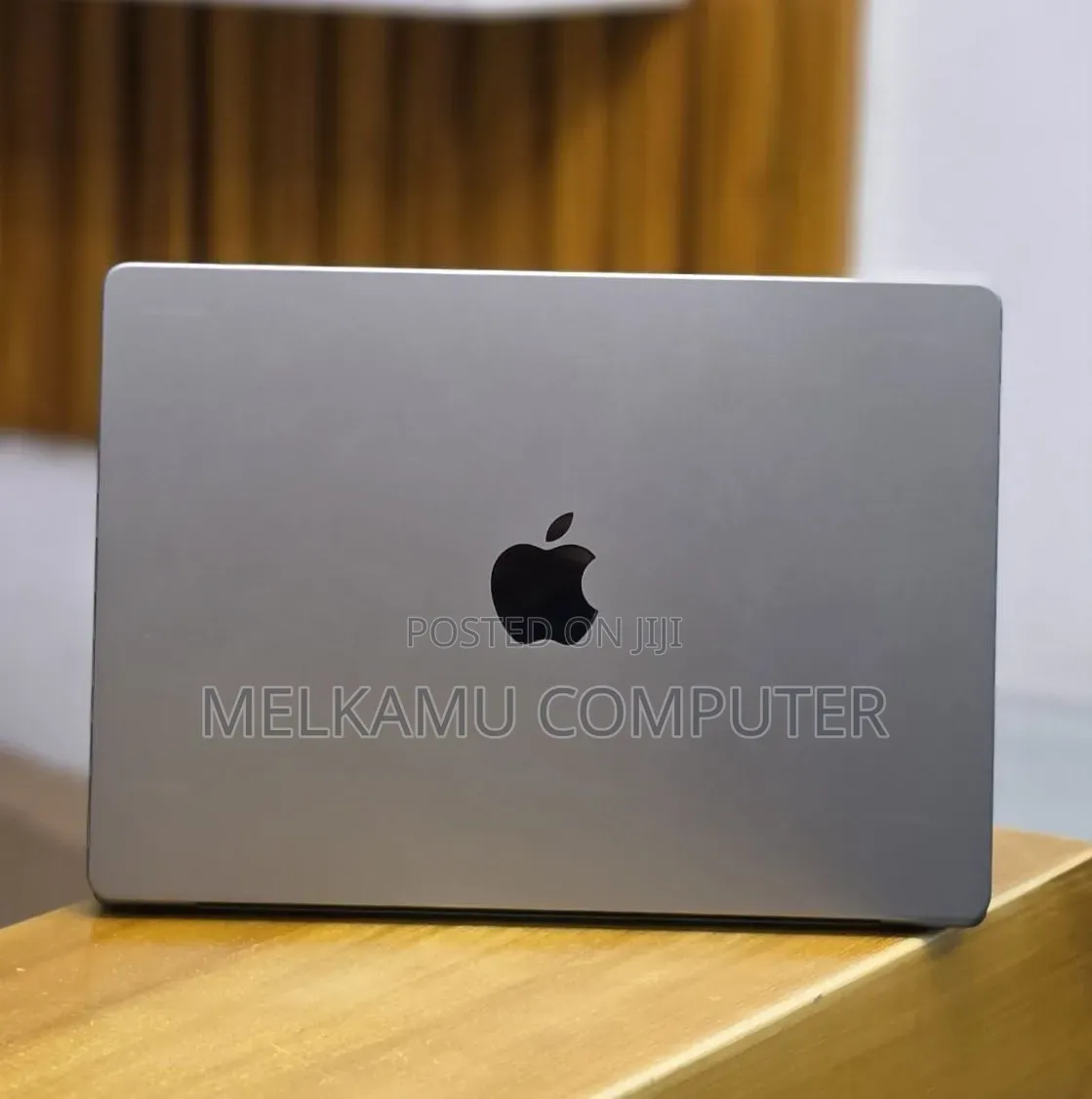 New Laptop Apple MacBook Pro 2021 M1 32GB Apple M1 Pro SSD 512GB