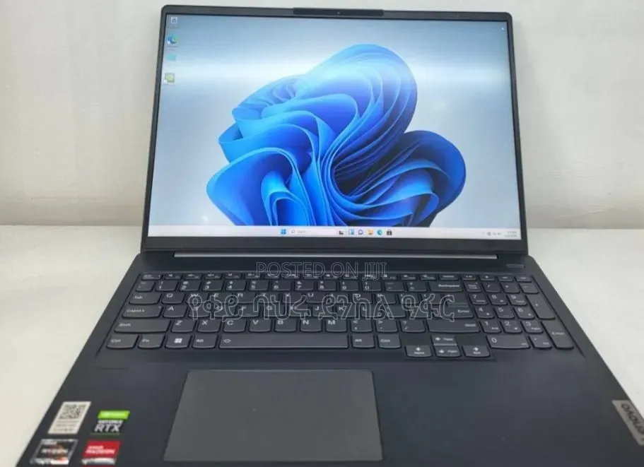 New Laptop Lenovo IdeaPad 300 16GB AMD Ryzen 7 SSD 512GB