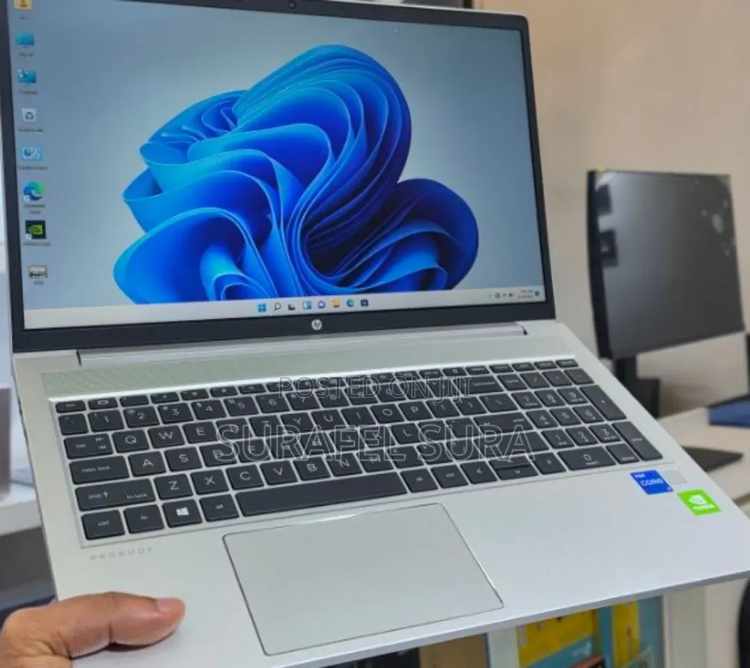New Laptop HP EliteBook 840 G8 16GB Intel Core i7 SSD 512GB