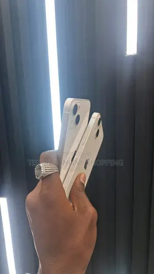 New Apple iPhone 13 128 GB White