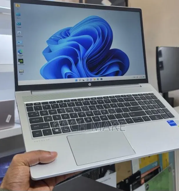 New Laptop Lenovo ThinkBook 15 16GB Intel Core Ultra 7 SSD 512GB