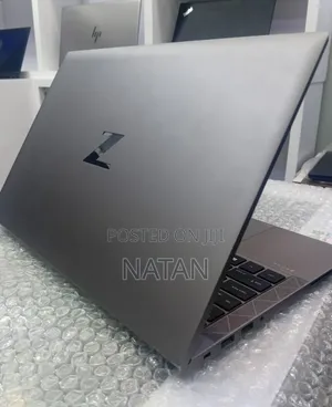 New Laptop HP ZBook Firefly 14 G7 16GB Intel Core i7 SSD 512GB