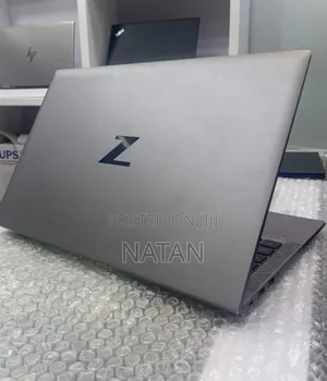 New Laptop HP ZBook Firefly 14 G7 16GB Intel Core i7 SSD 512GB