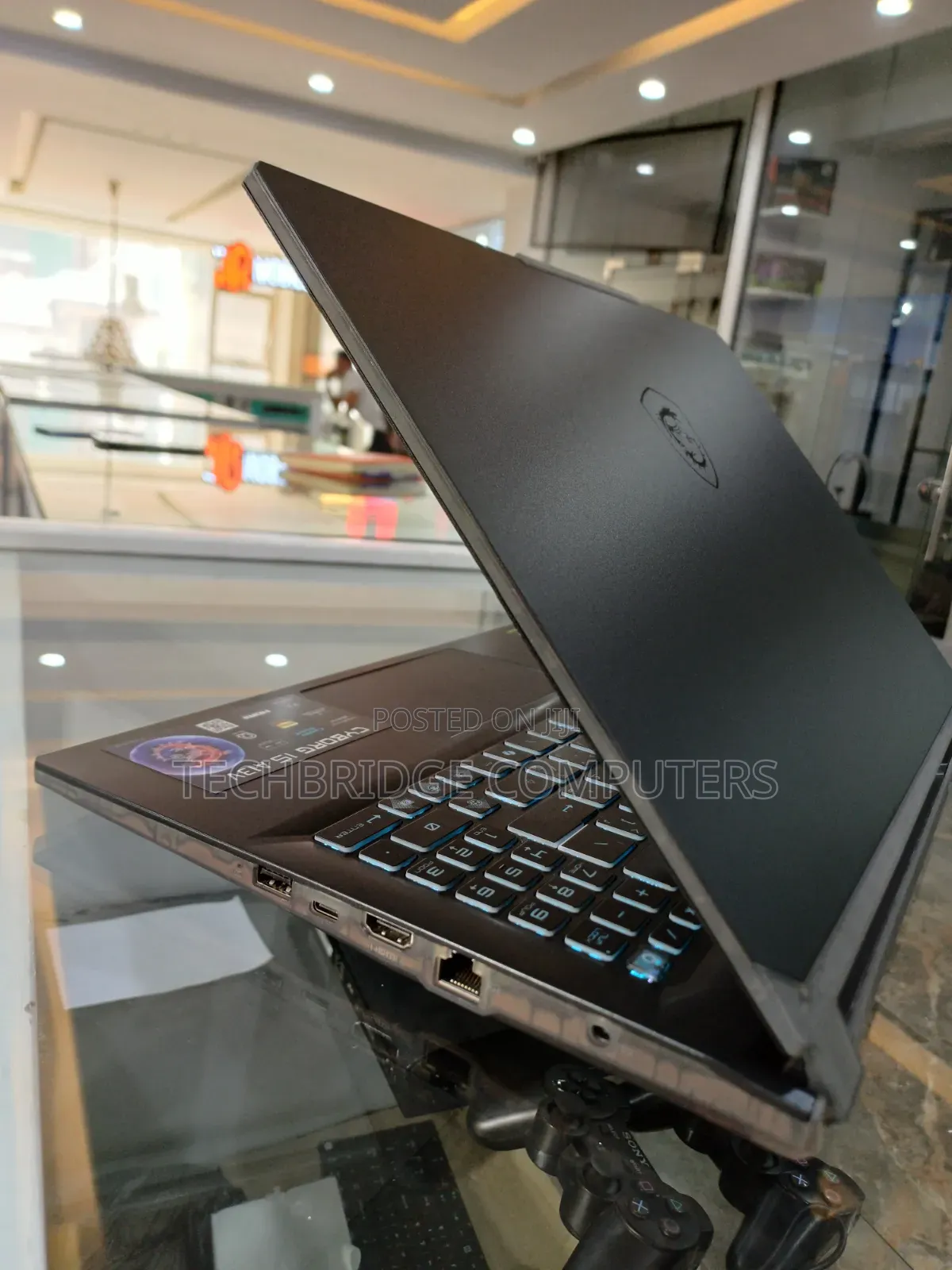 Laptop MSI Cyborg 15 16GB Intel Core i7 SSD 1T