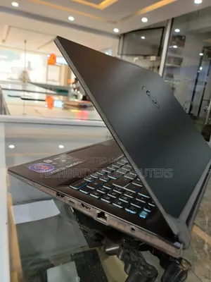 Laptop MSI Cyborg 15 16GB Intel Core i7 SSD 1T