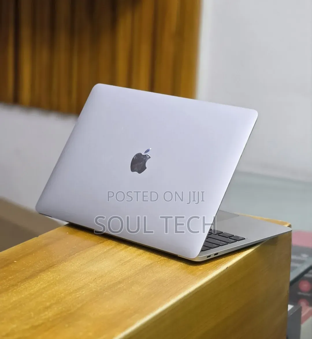 New Laptop Apple MacBook Air 2020 M1 8GB Apple M1 SSD 256GB