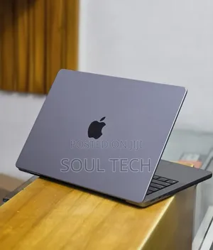 New Laptop Apple MacBook Pro 2021 M1 32GB Apple M1 Pro SSD 512GB