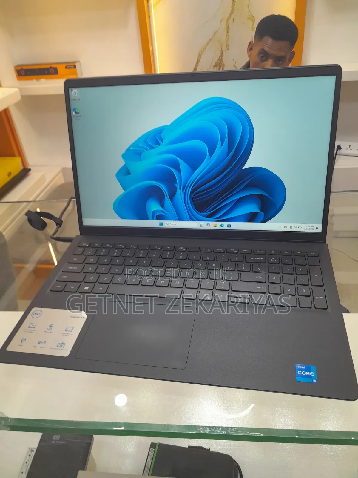 New Laptop Dell Inspiron 15 8GB Intel Core i5 SSD 512GB