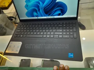 New Laptop Dell Inspiron 15 8GB Intel Core i5 SSD 512GB