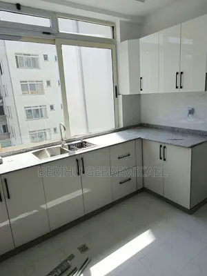 2bdrm Condo in ኣያት, Bole for sale