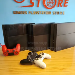 PS4 Fat Console + 1 Original Joystick Pre-Loaded Games