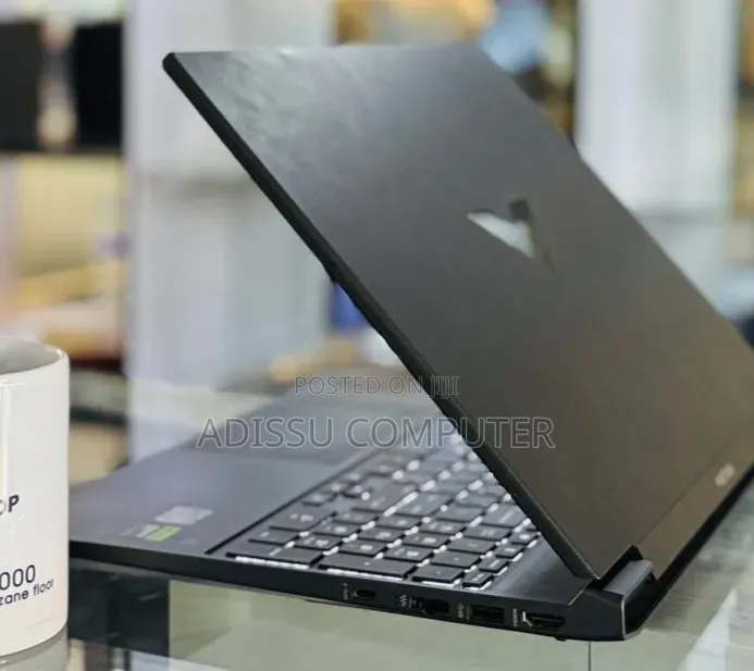 New Laptop HP Victus 15 16GB Intel Core i5 SSD 512GB