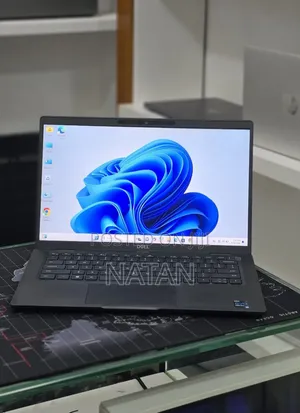 New Laptop Dell Latitude 7420 16GB Intel Core i5 SSD 512GB
