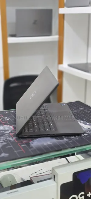 New Laptop Dell Latitude 7420 16GB Intel Core i5 SSD 512GB