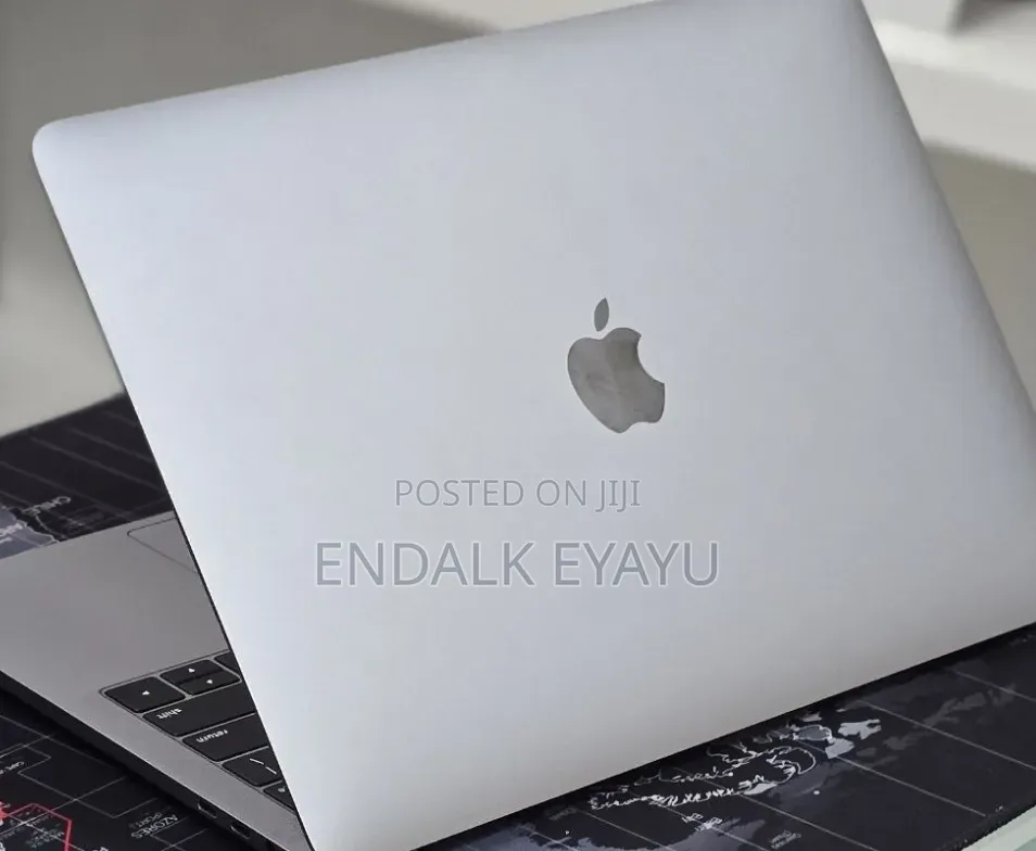 New Laptop Apple MacBook Pro 2020 M1 16GB Apple M1 Pro SSD 512GB