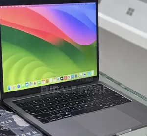 New Laptop Apple MacBook Pro 2020 M1 16GB Apple M1 Pro SSD 512GB