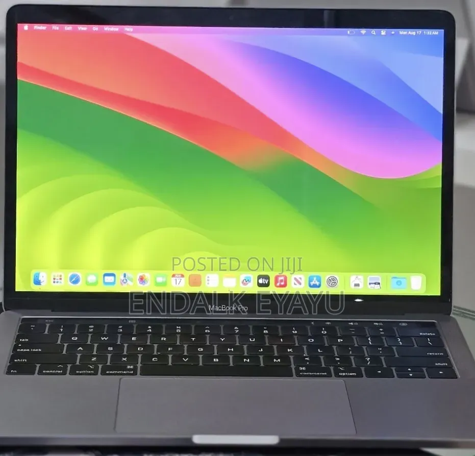 New Laptop Apple MacBook Pro 2020 M1 16GB Apple M1 Pro SSD 512GB
