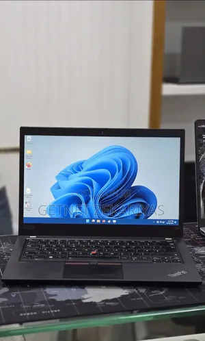 New Laptop Lenovo ThinkPad T14 G4 16GB Intel Core i7 SSD 512GB